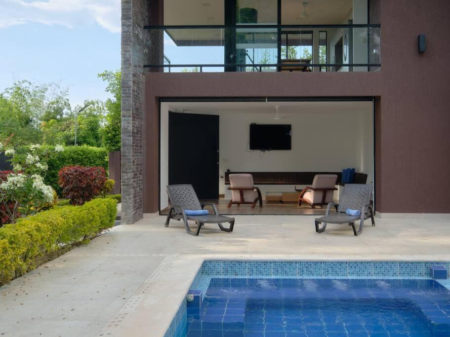 Chalet San German/en EL EDEN/villa de lujo con piscina