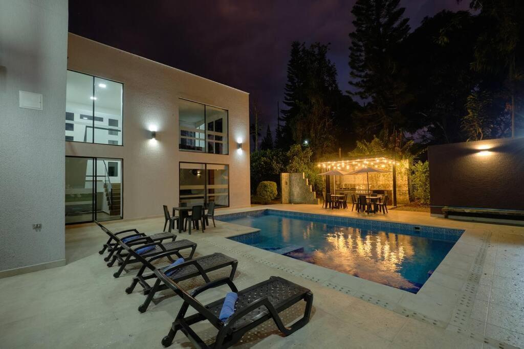 Chalet San German/en EL EDEN/villa de lujo con piscina