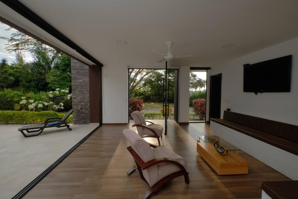 Chalet San German/en EL EDEN/villa de lujo con piscina