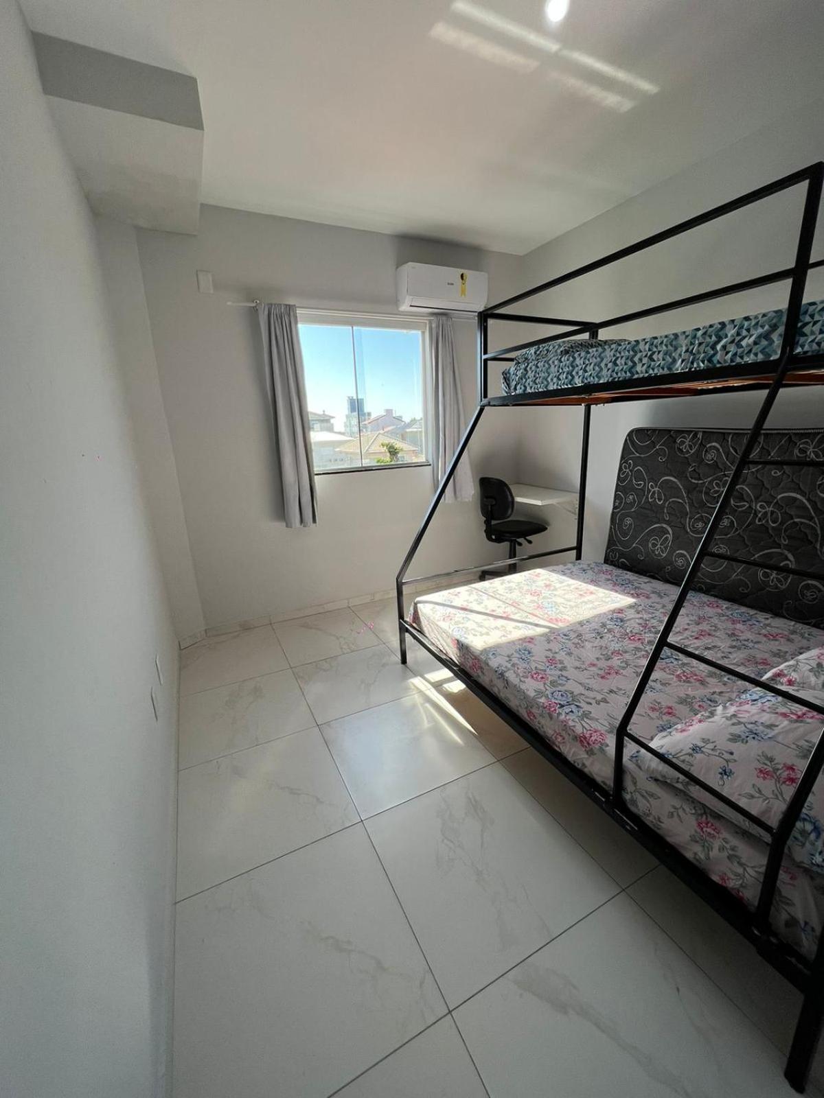 Seu refúgio paradisíaco a apenas 330 metros do mar TUB