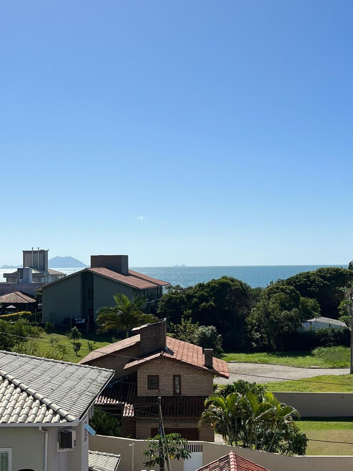 Seu refúgio paradisíaco a apenas 330 metros do mar TUB