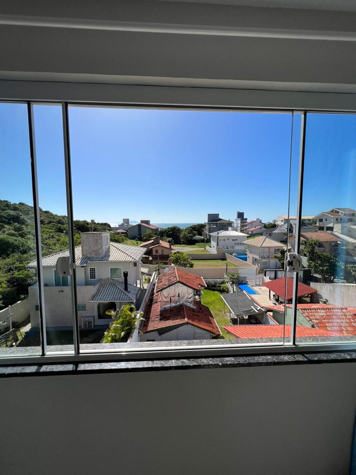 Seu refúgio paradisíaco a apenas 330 metros do mar TUB