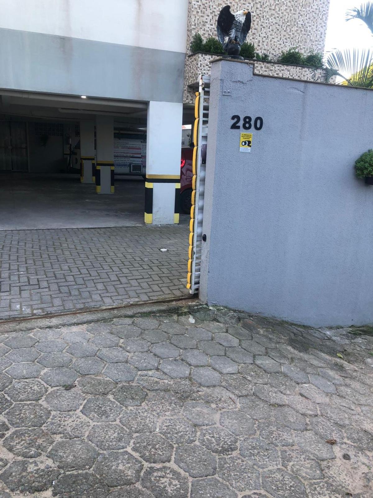 Seu refúgio paradisíaco a apenas 330 metros do mar TUB