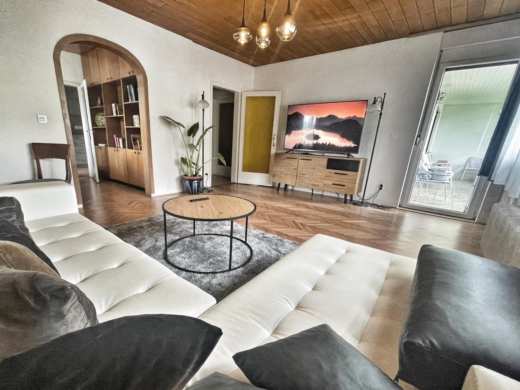 Papas Apartment