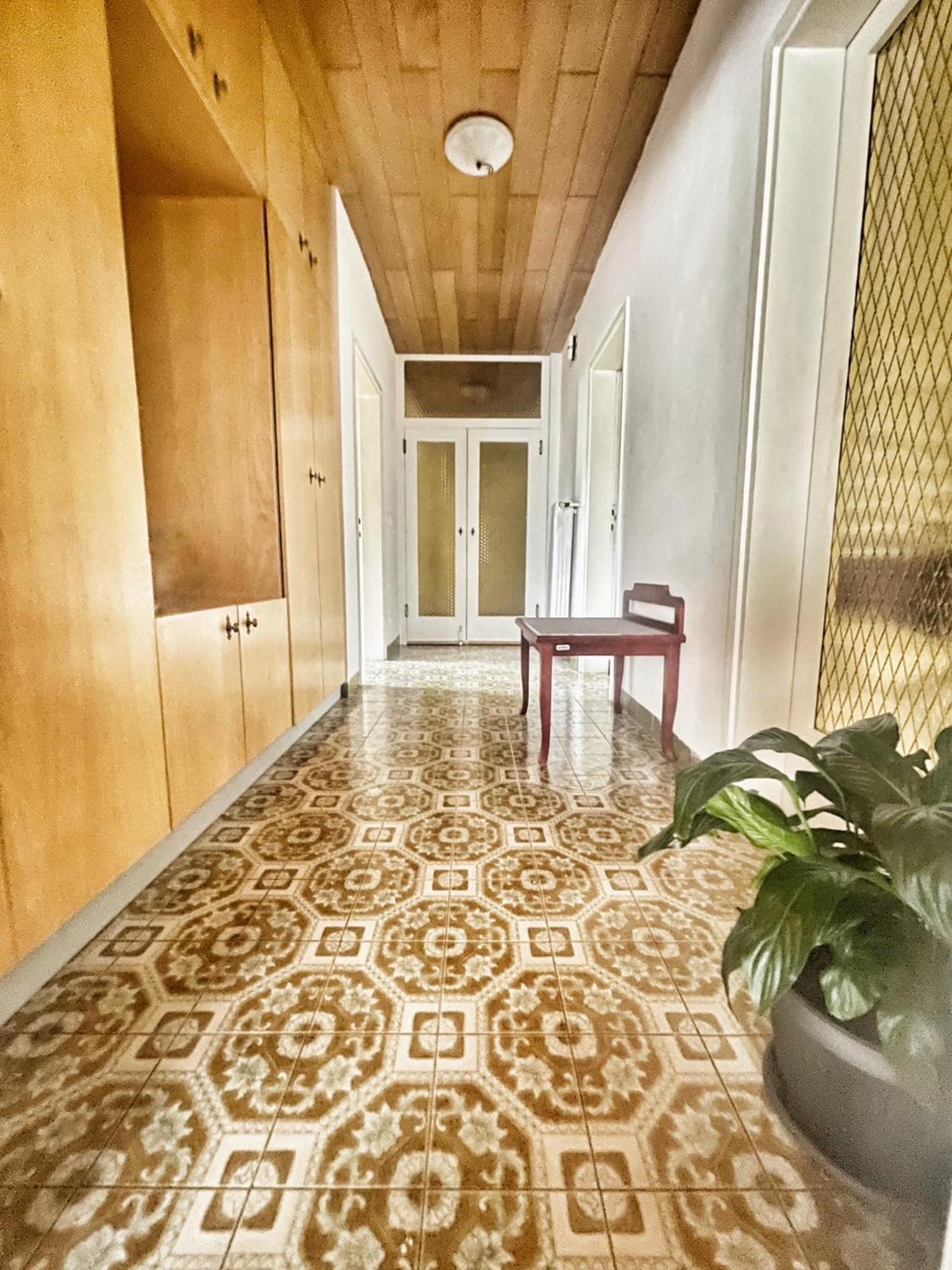 Papas Apartment