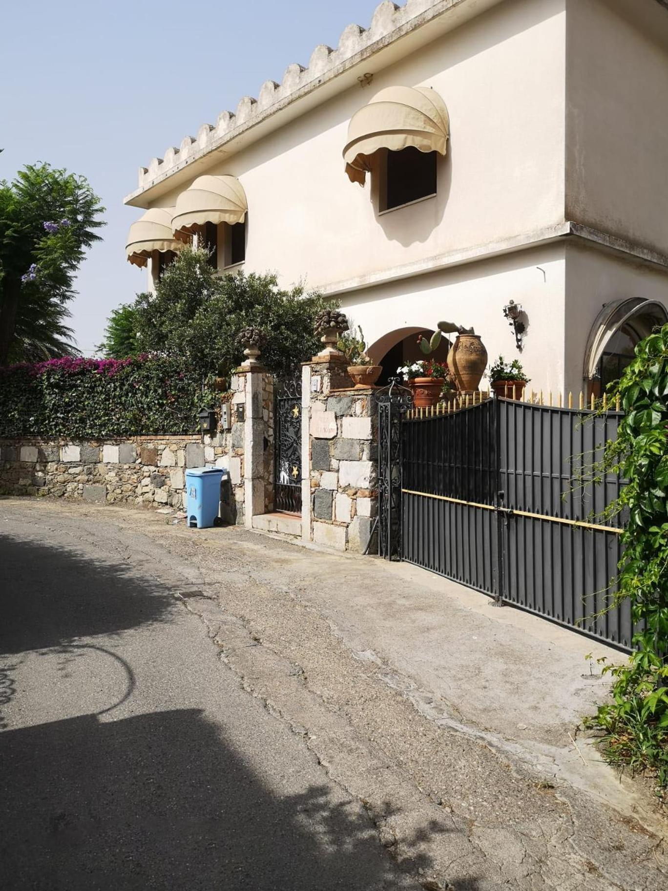 Villa alkantara photo 2