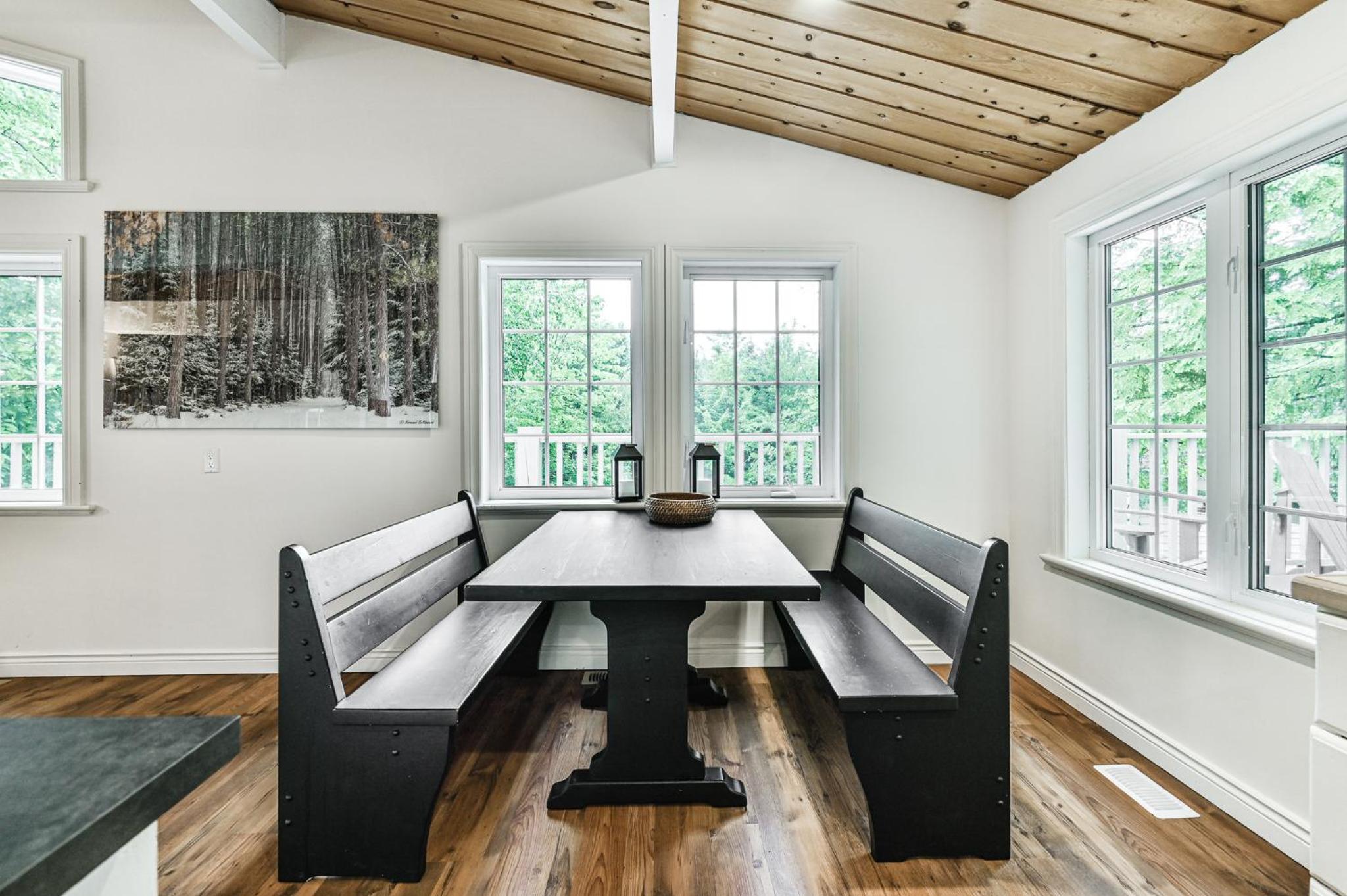 2669 Chemin du Village - Mountain Home w Hot Tub & Sauna next to Village
