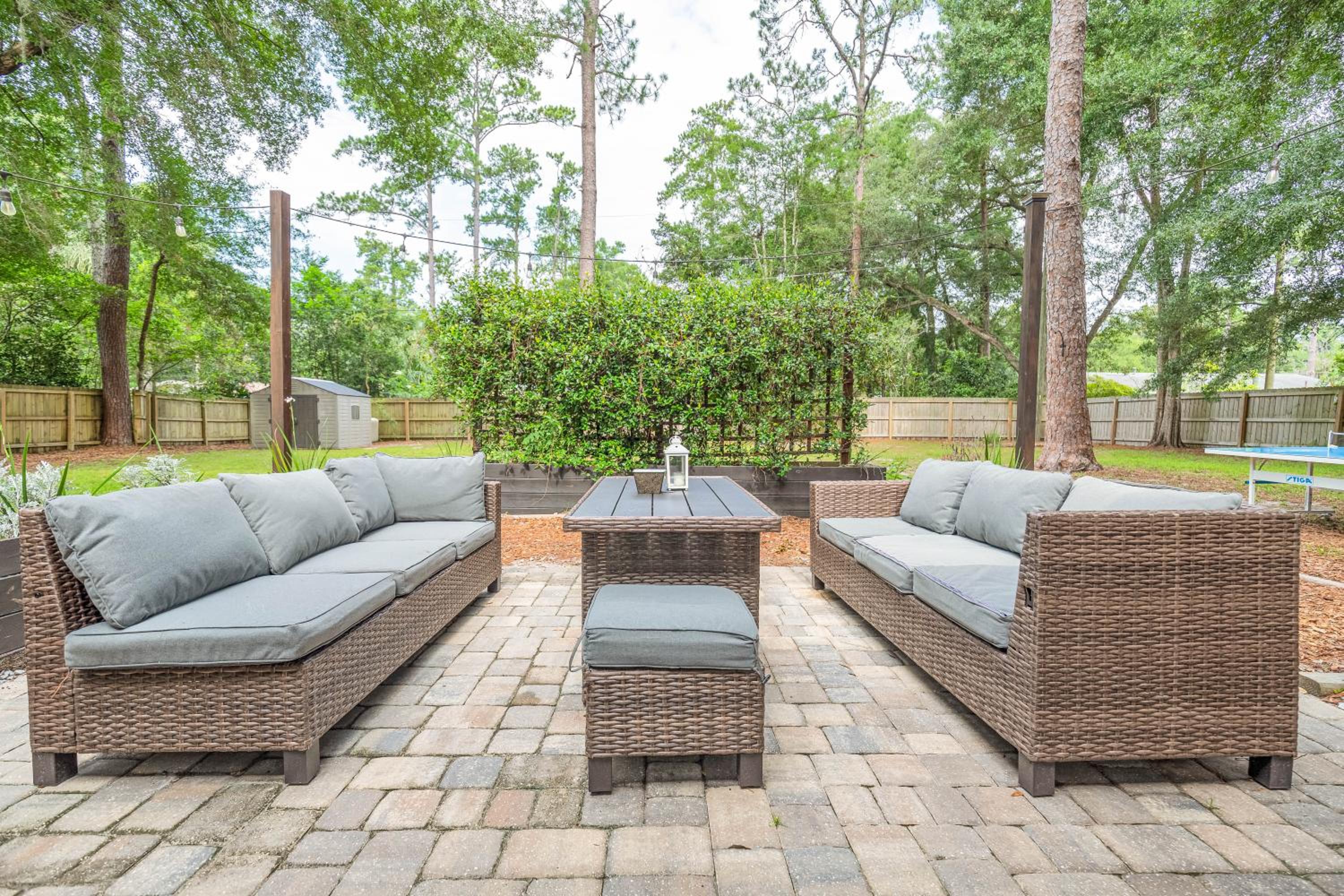 The Gator Getaway- Huge Backyard