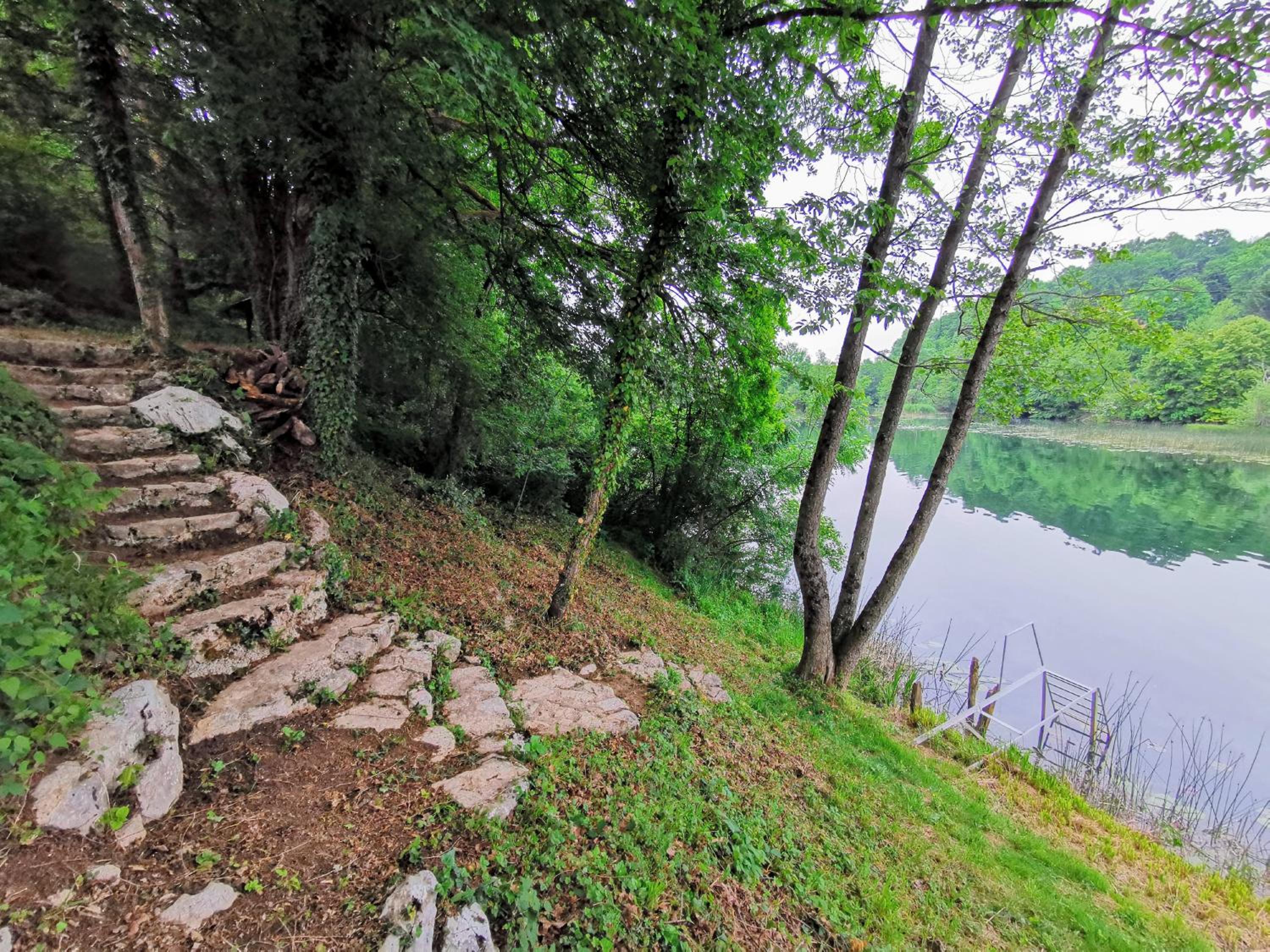 Pixie House - Mrežnica, private pier, hot tub view 5