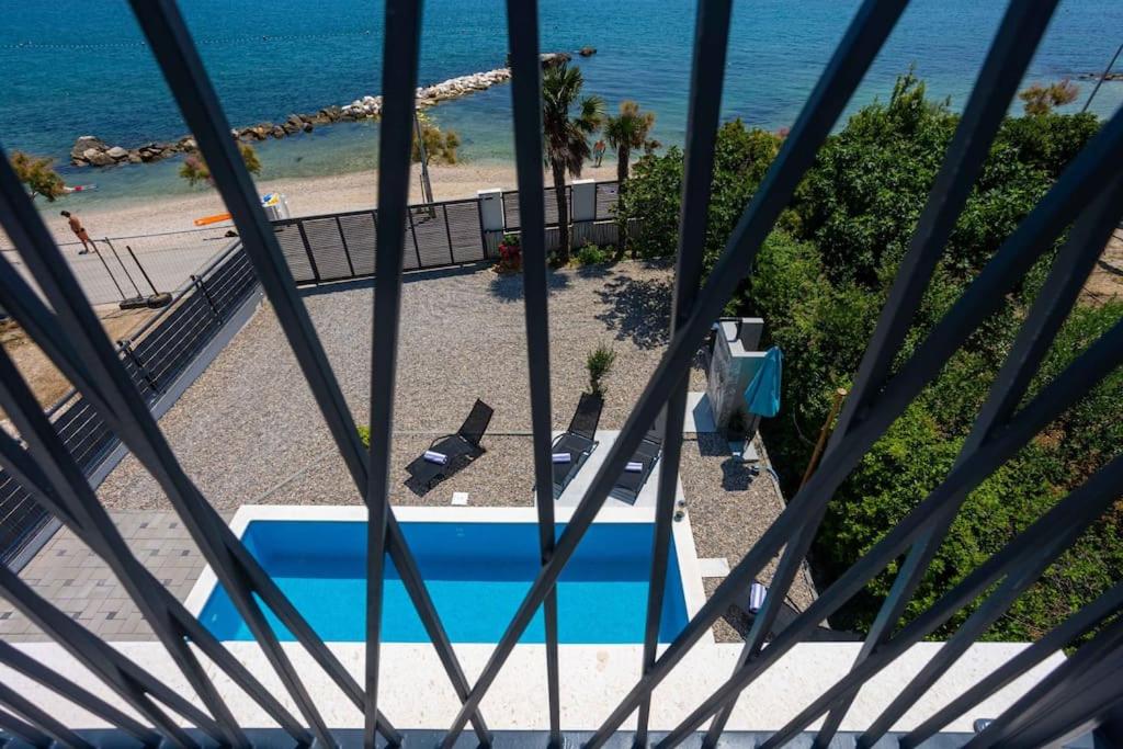 Beachfront Villa Sol&Mar with heated pool and jacuzzi view 3
