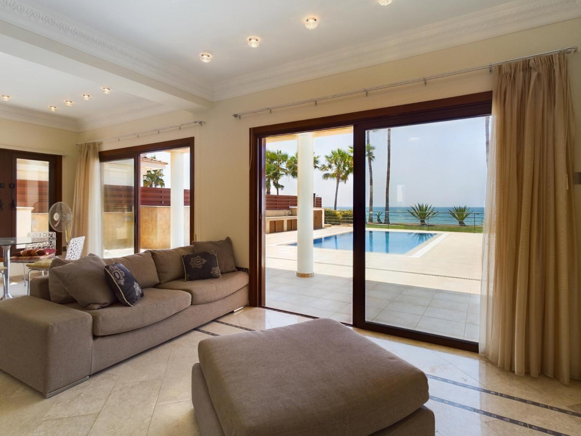 Amazing frontline beach villa