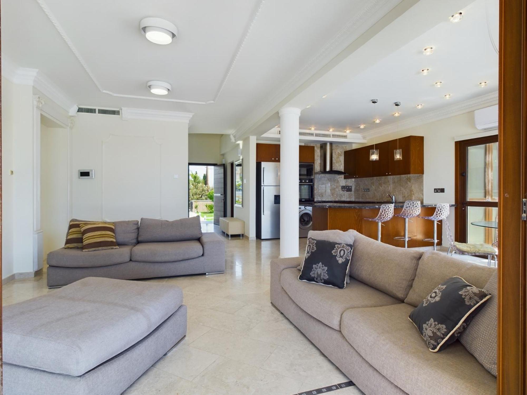 Amazing frontline beach villa