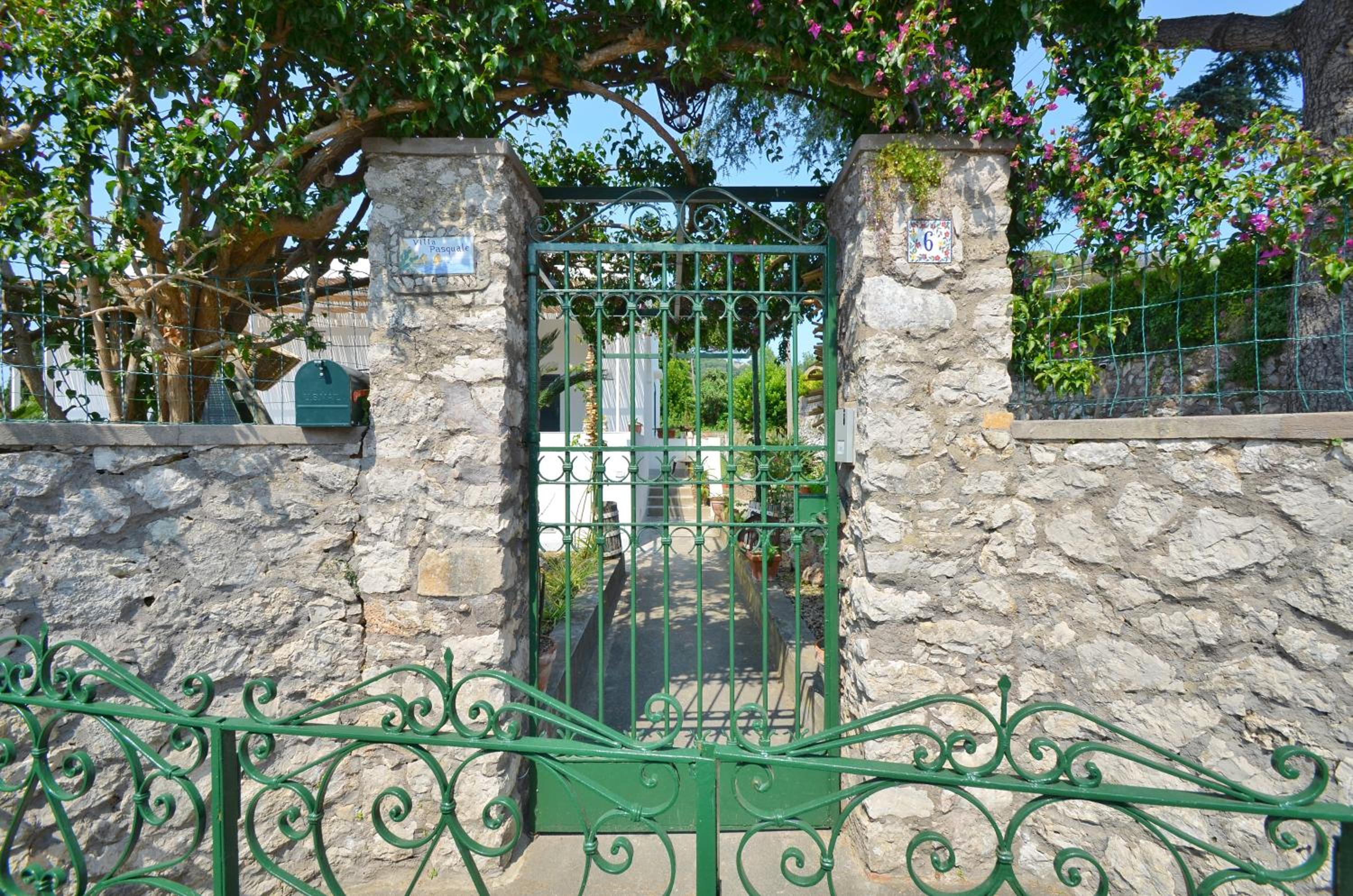Dimora Storica Villa Pasquale Capri