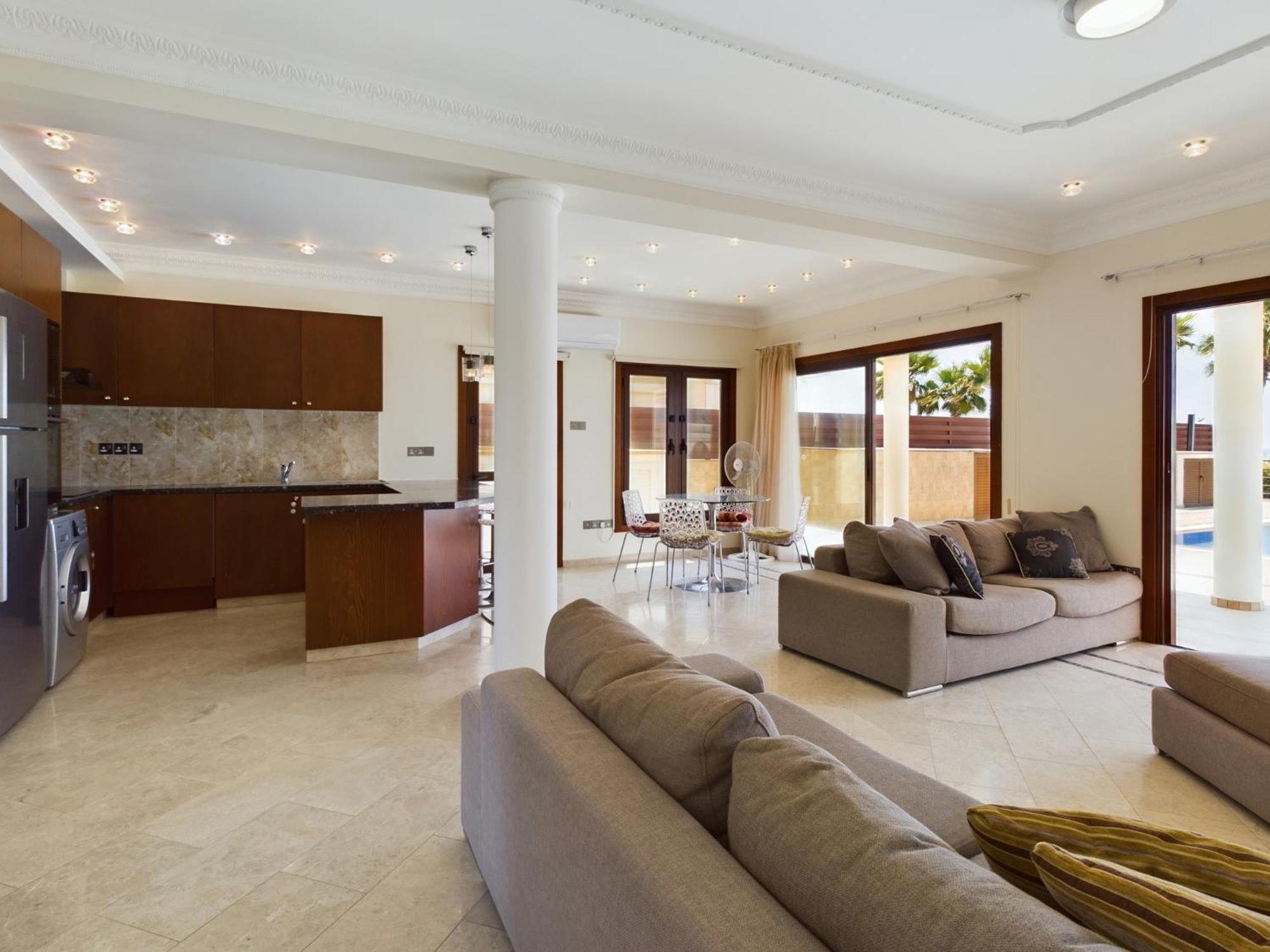 Amazing frontline beach villa