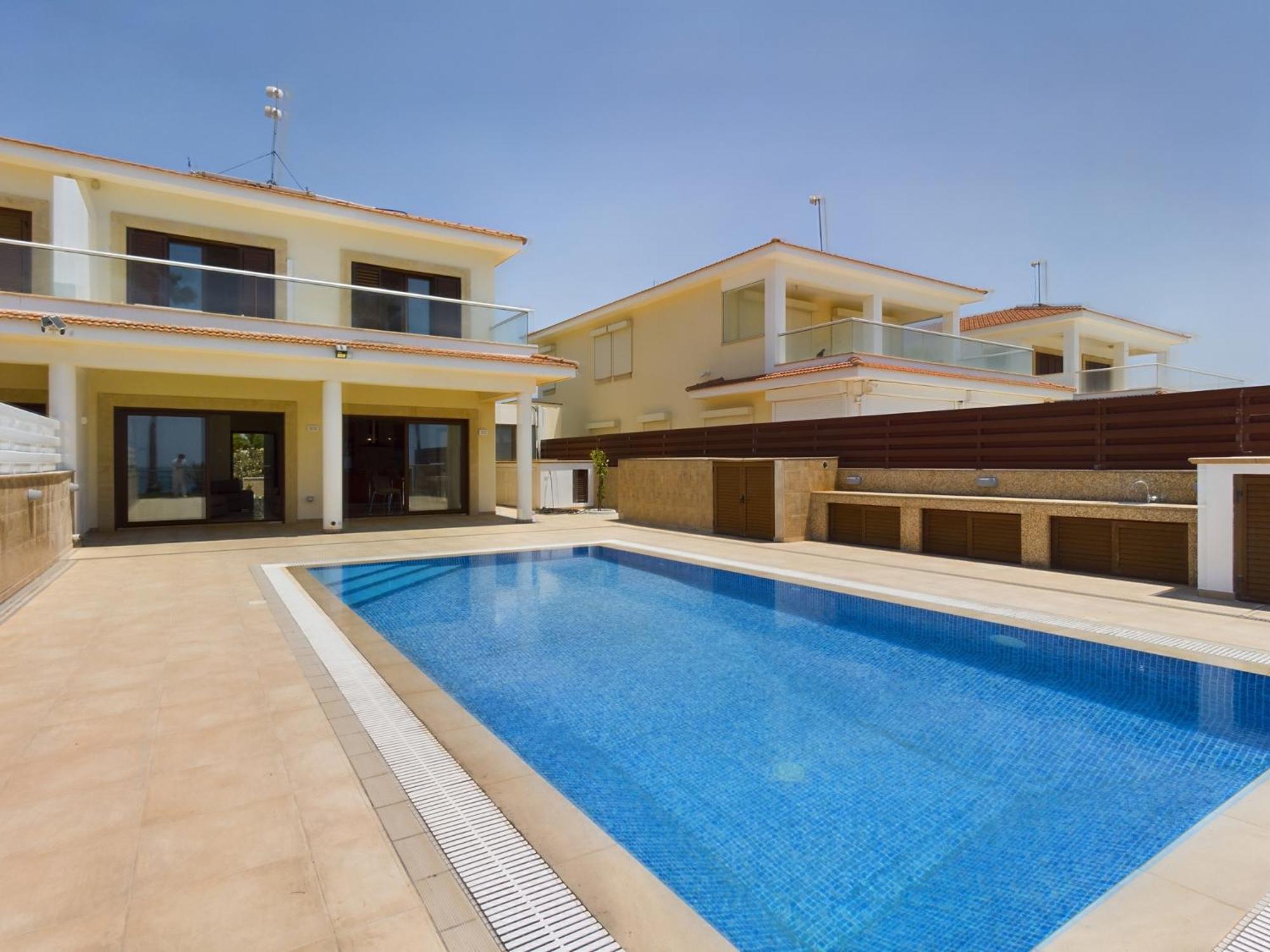 Amazing frontline beach villa