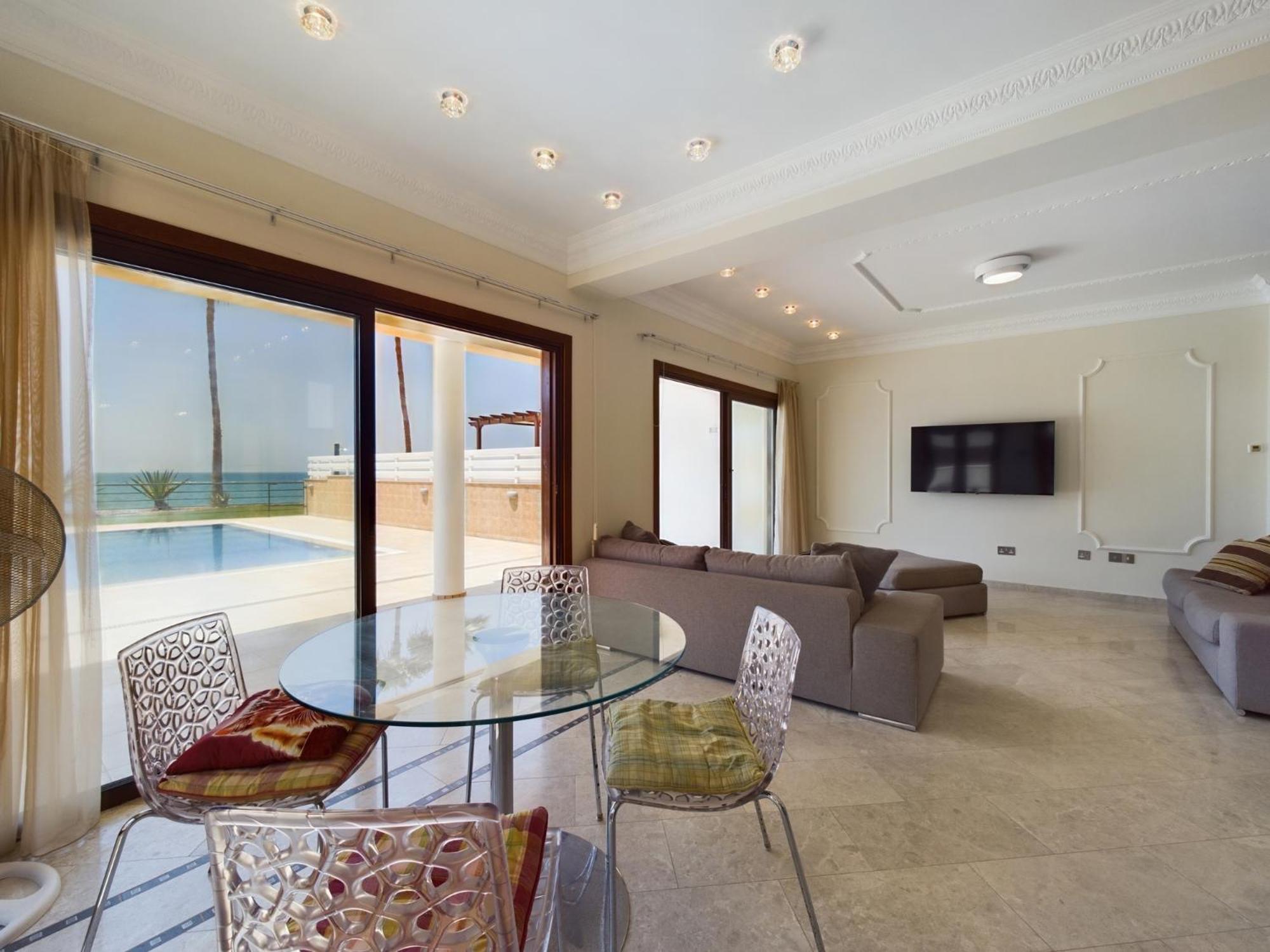 Amazing frontline beach villa