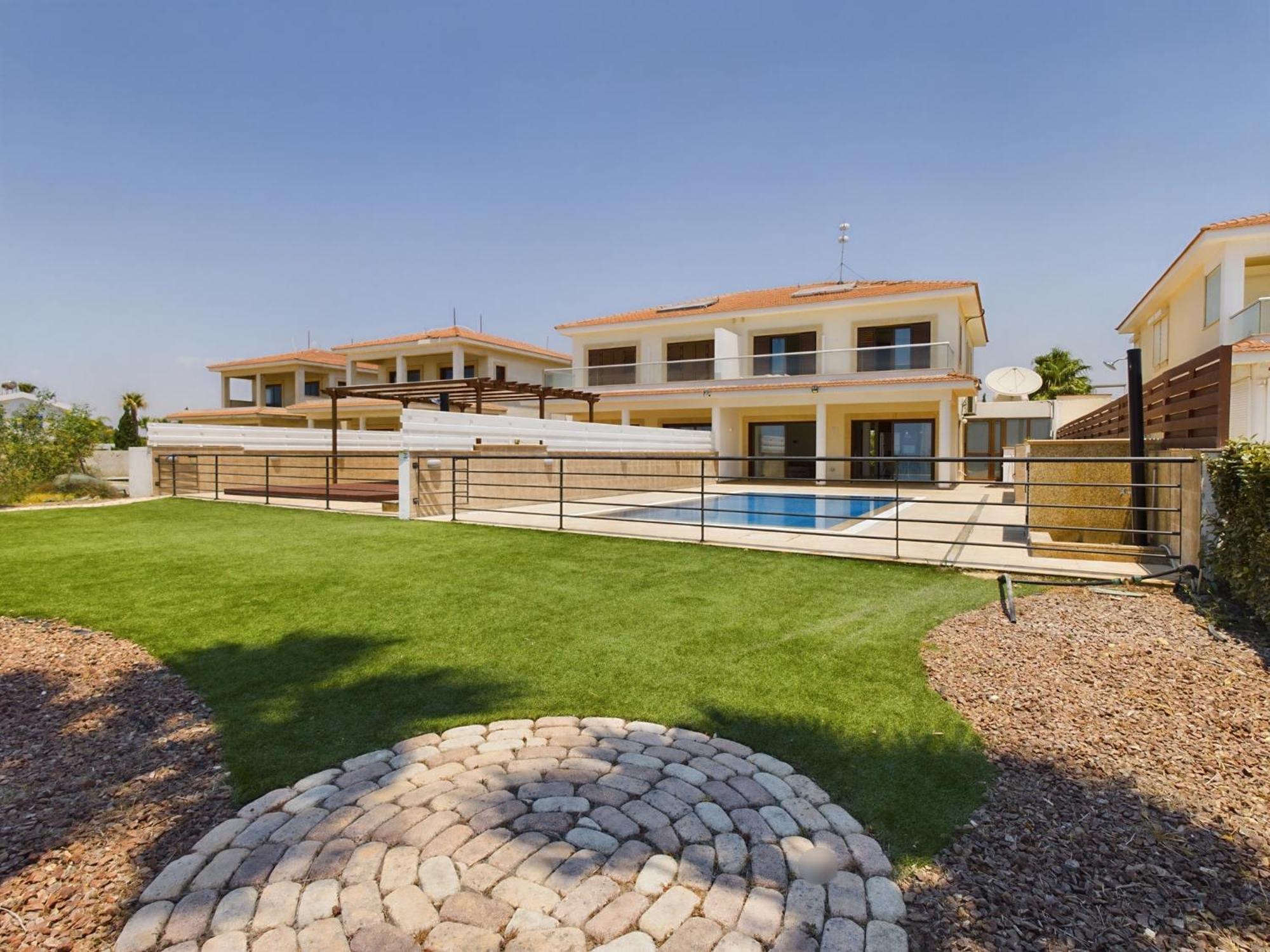 Amazing frontline beach villa
