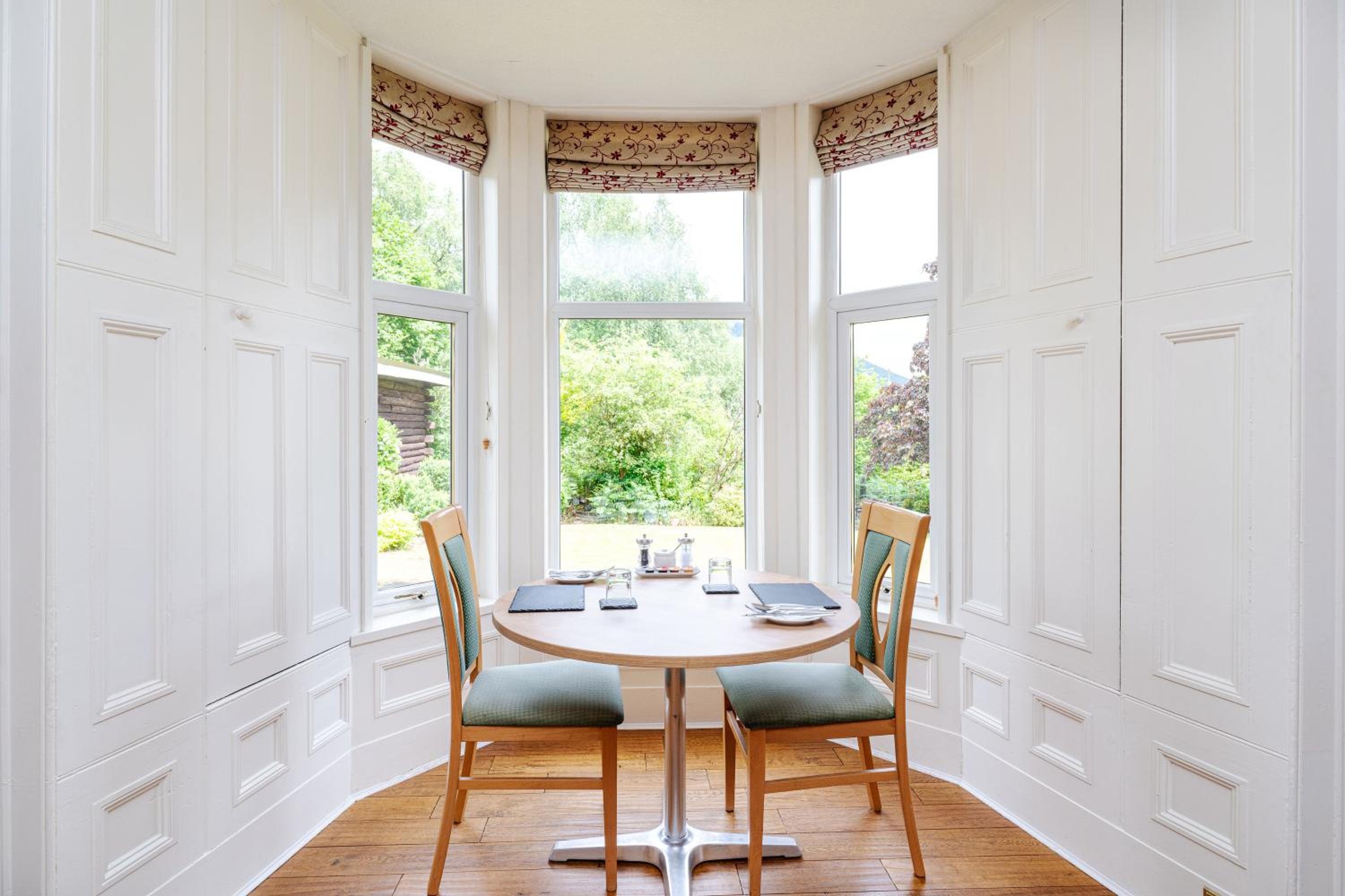 Mansewood Country House
