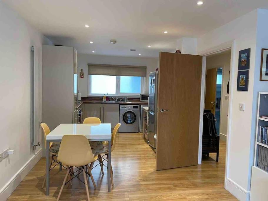 Cozy Flat by Nine Elms Station - zone 1 -