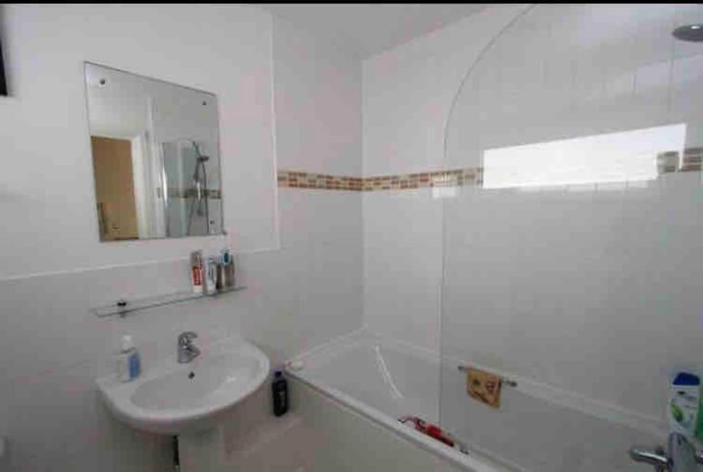 Cozy Flat by Nine Elms Station - zone 1 -