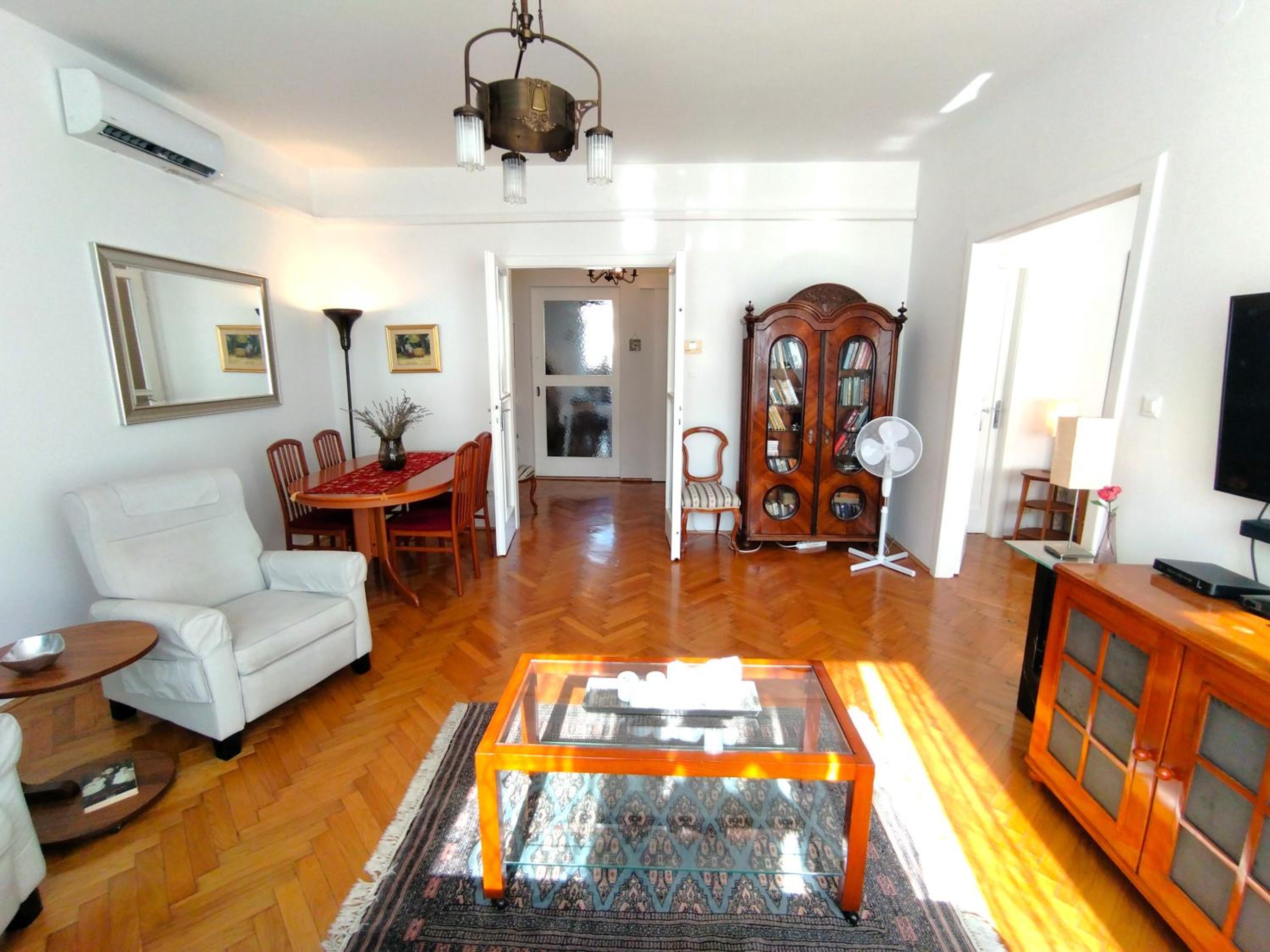 Tesa deLight Apartment Zagreb -top position-