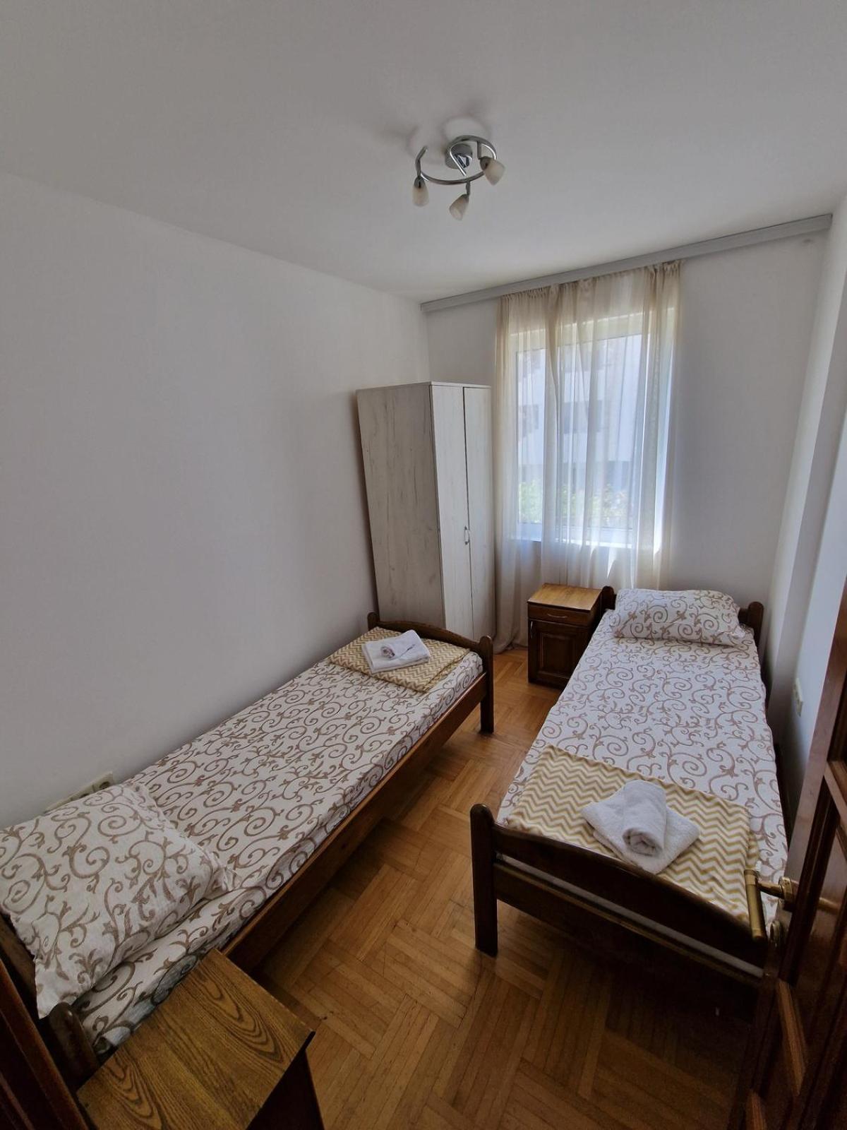 AquaDoria GRAND apartment - free private parking view 4