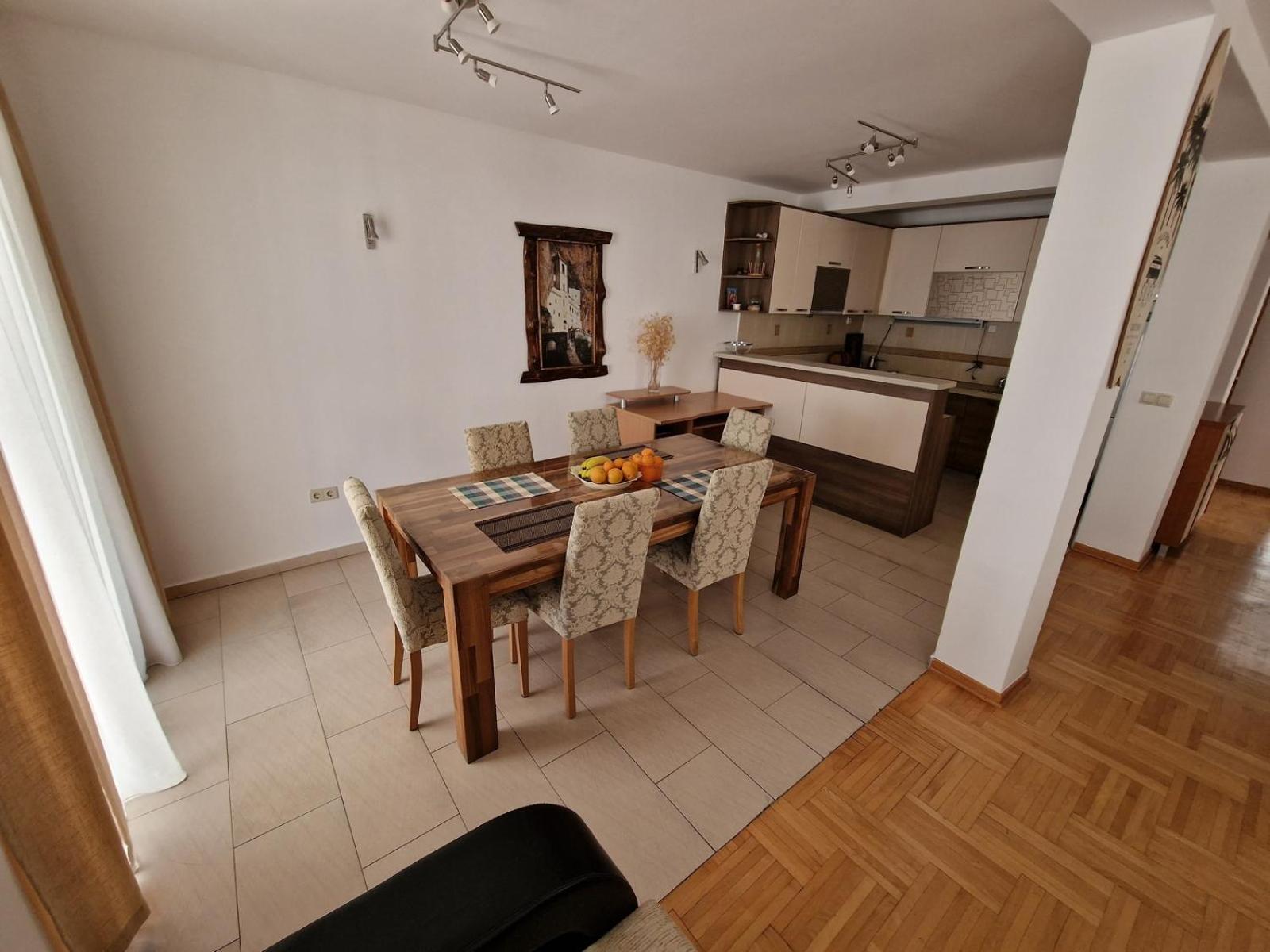 AquaDoria GRAND apartment - free private parking view 5