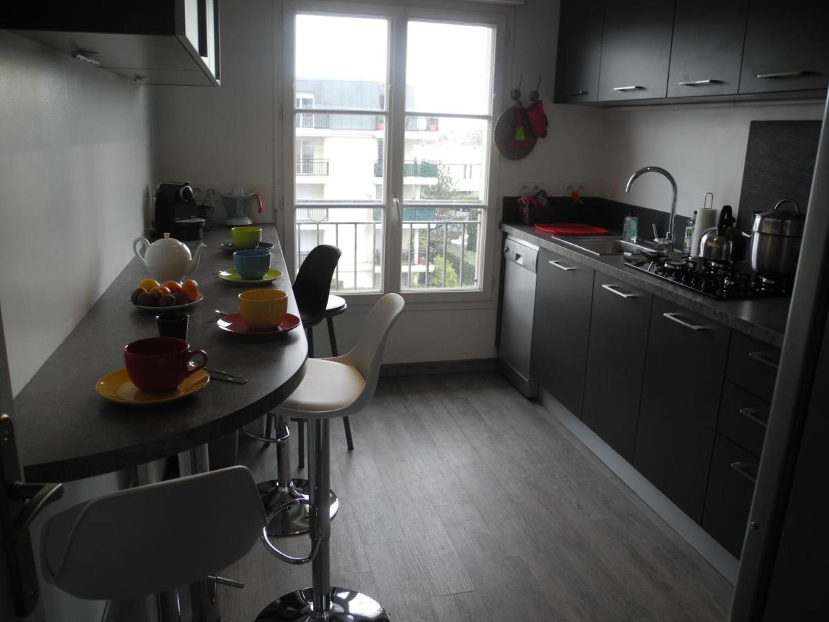 Apt Standing Bordeaux Chartrons view 2