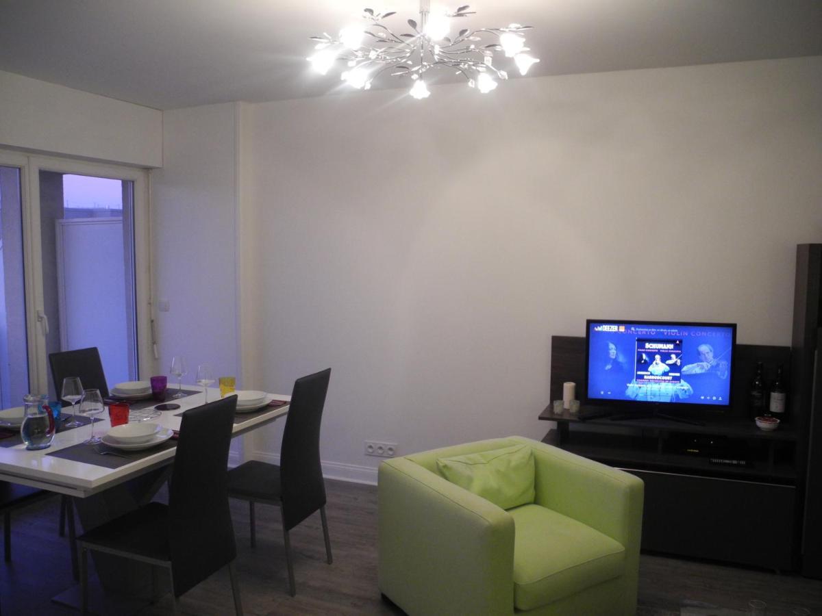 Apt Standing Bordeaux Chartrons view 4