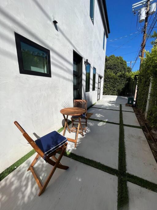 Brand NEW Luxury 2bd Townhouse Pet-Friendly FREE Parking