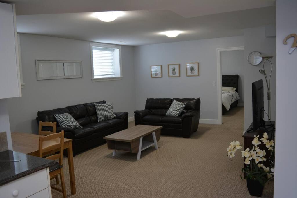Beautiful 2 bedroom place in Surrey/Langley