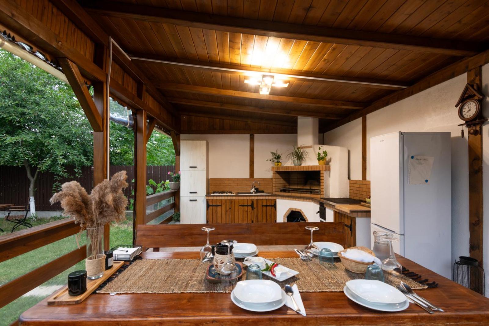 Casa lui Matei Murighiol view 3