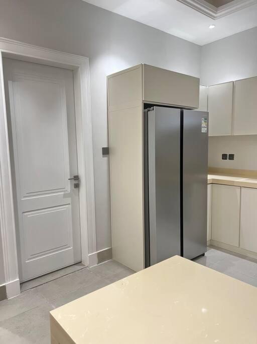 New apartment, two entrances