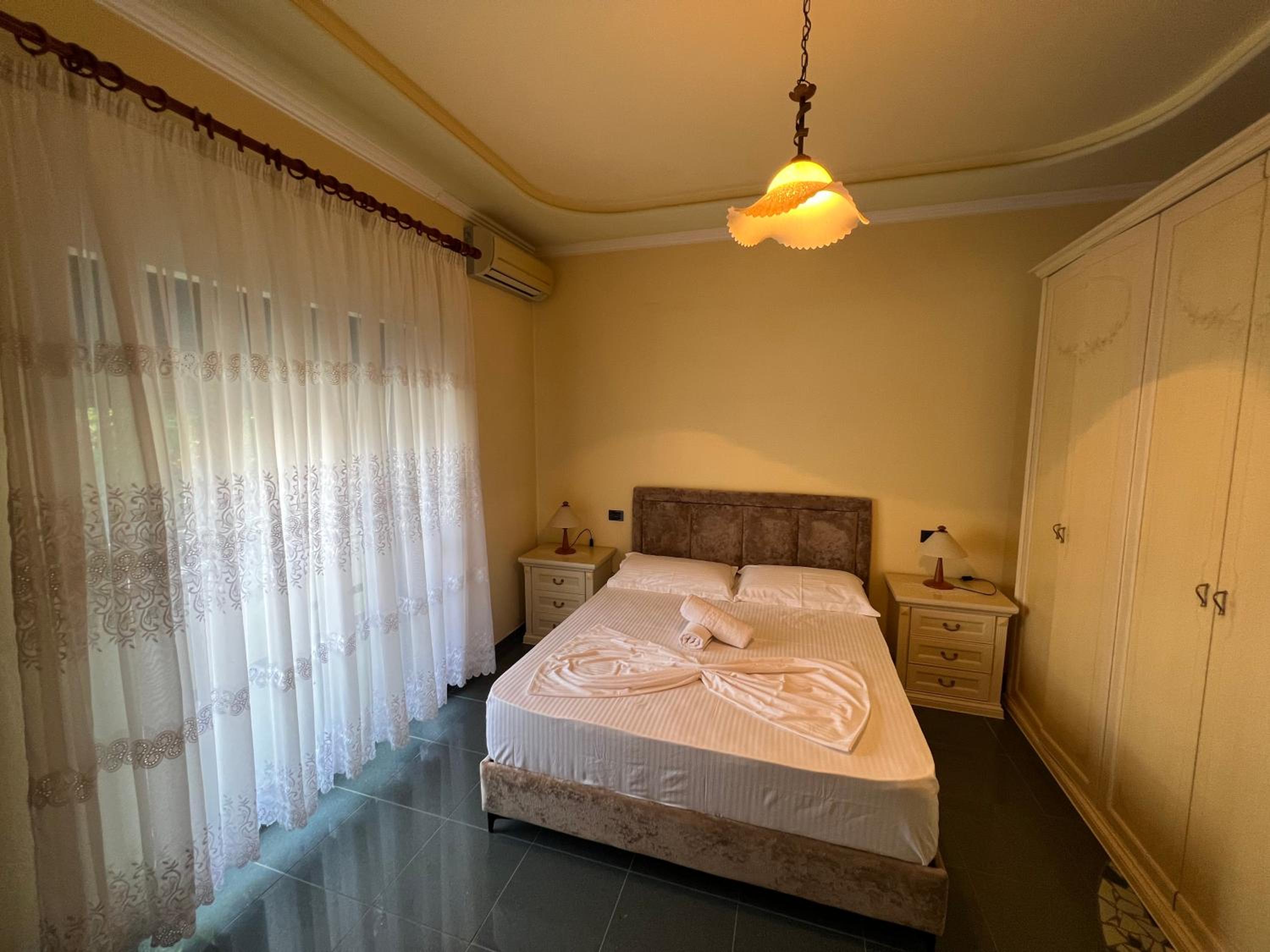 Green Garden Villa