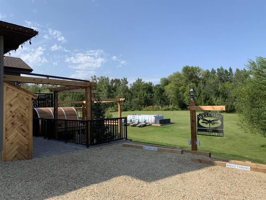 Dragonfly Inn Walkout Suites