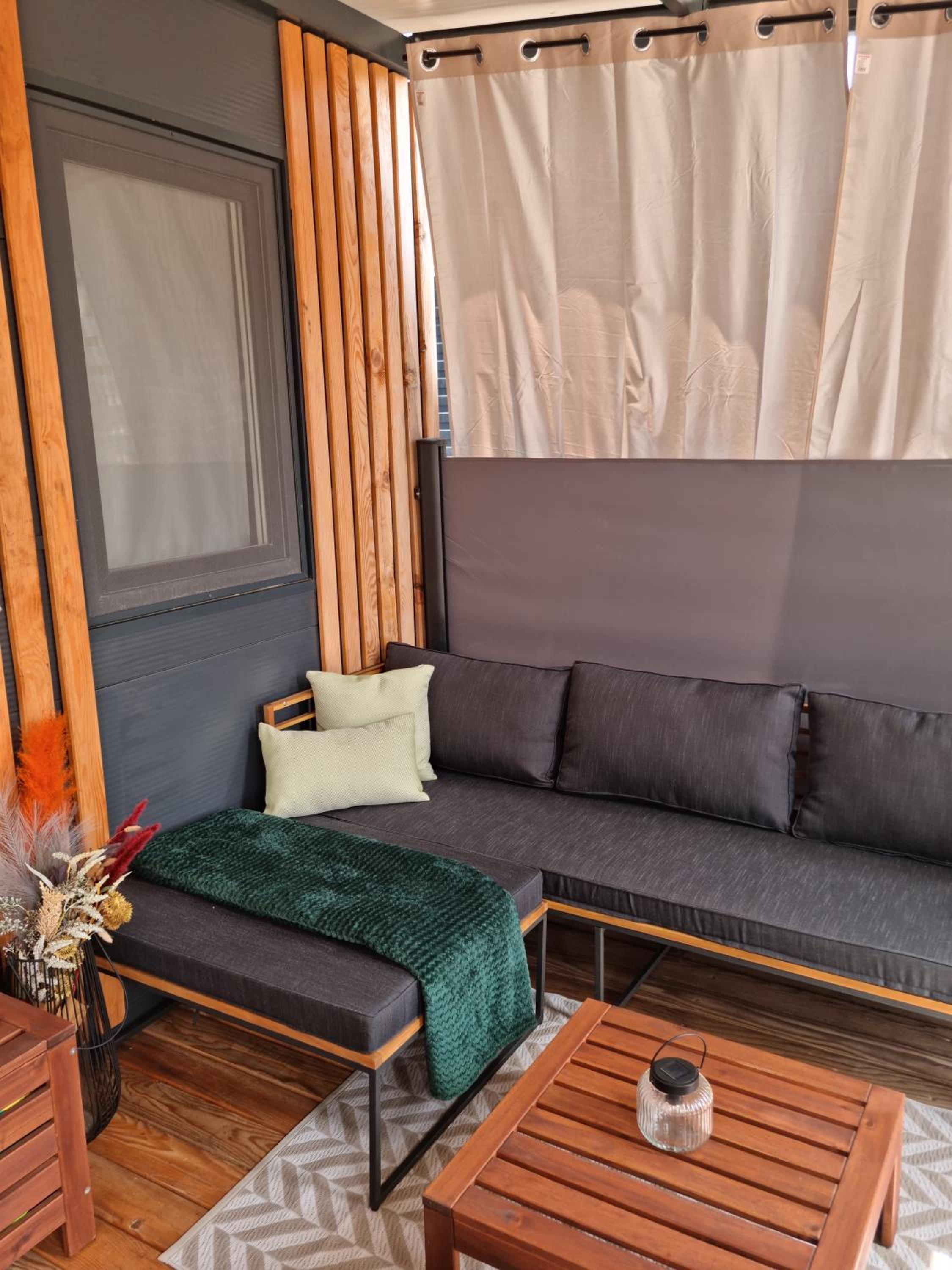 ELLA mobile home view 3