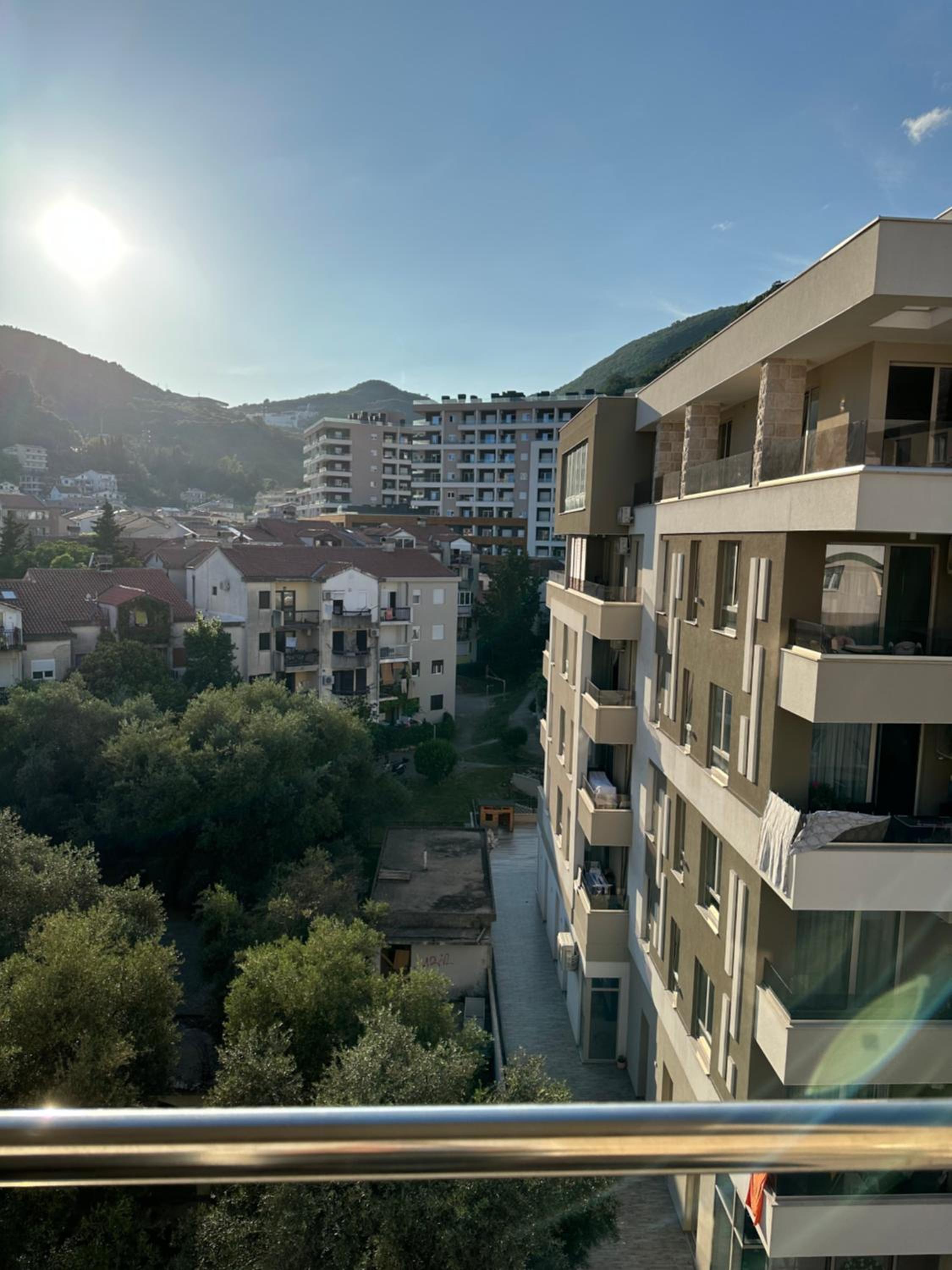 Tek yatak odalı konforlu daire view 2