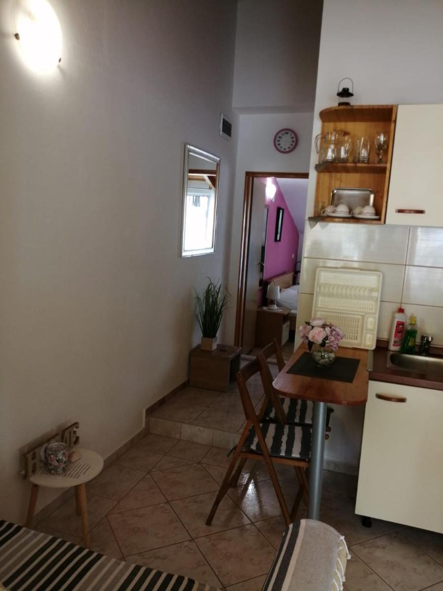 Photo 33