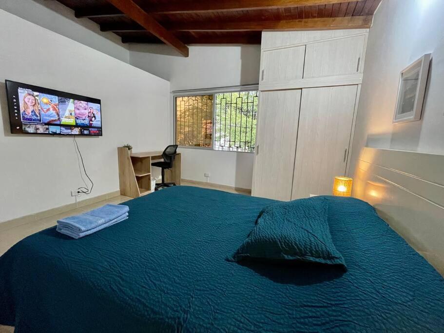 Bright apt near Unicentro 300 MB Wi-Fi, 2Bedroom