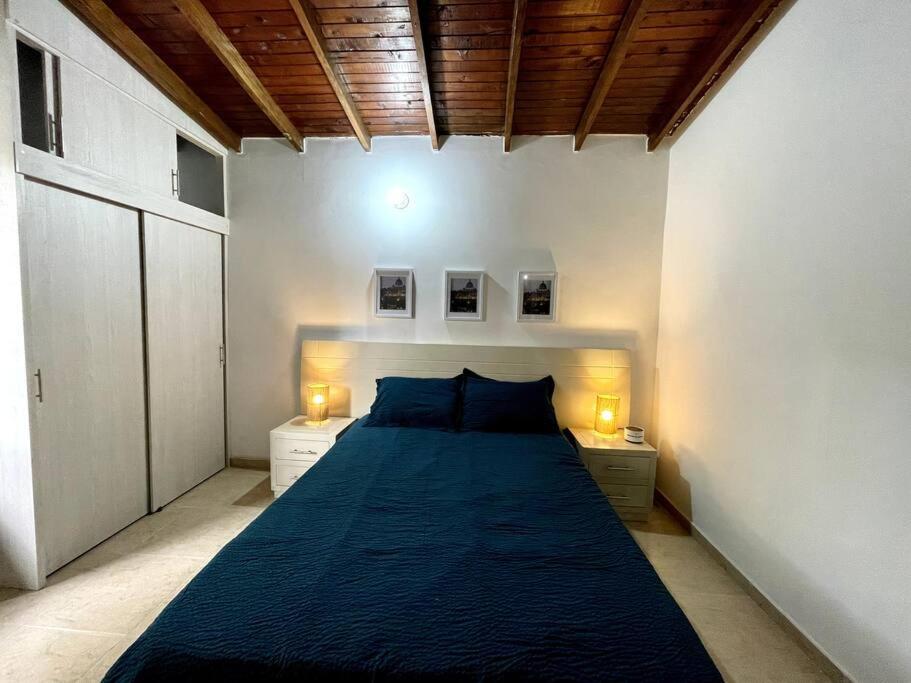 Bright apt near Unicentro 300 MB Wi-Fi, 2Bedroom