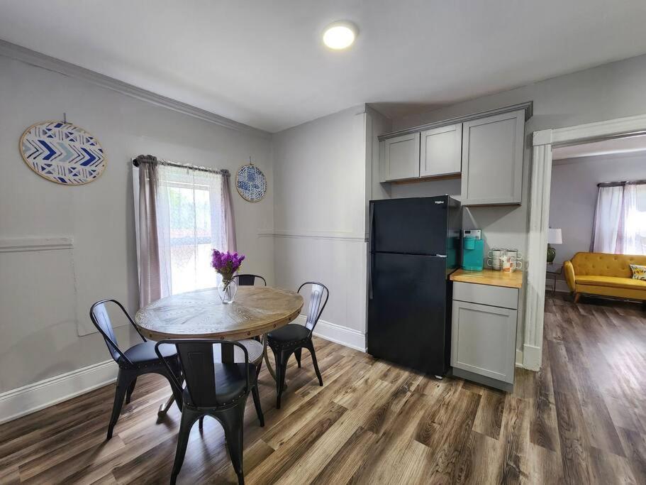 Tastefully furnished repose home view 5