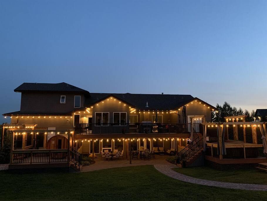 Dragonfly Inn Walkout Suites