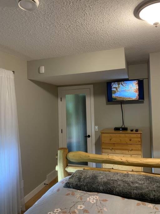 Dragonfly Inn Walkout Suites