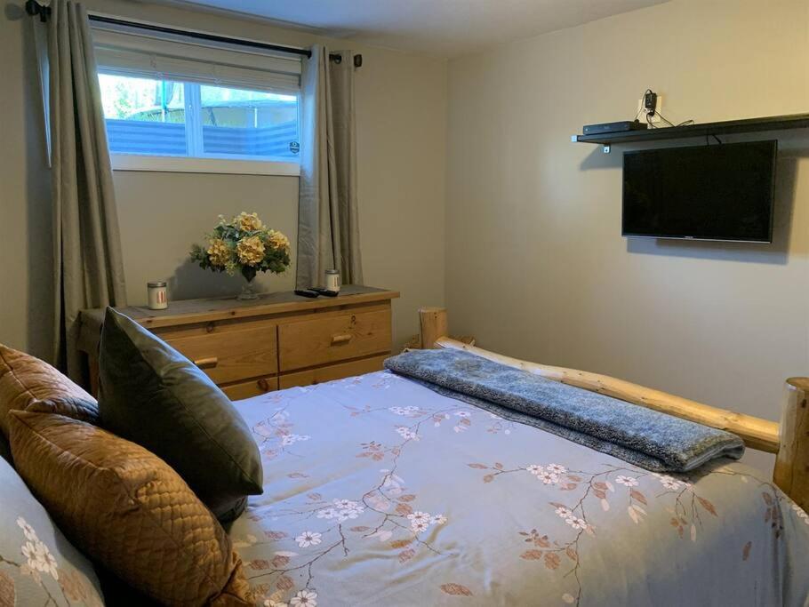 Dragonfly Inn Walkout Suites
