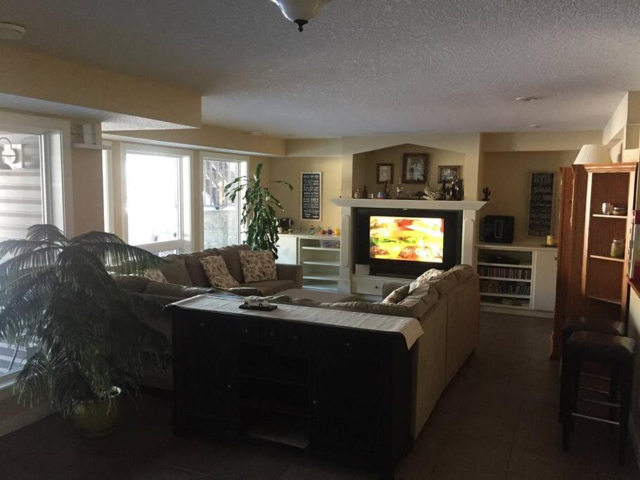 Dragonfly Inn Walkout Suites