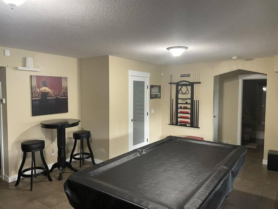 Dragonfly Inn Walkout Suites