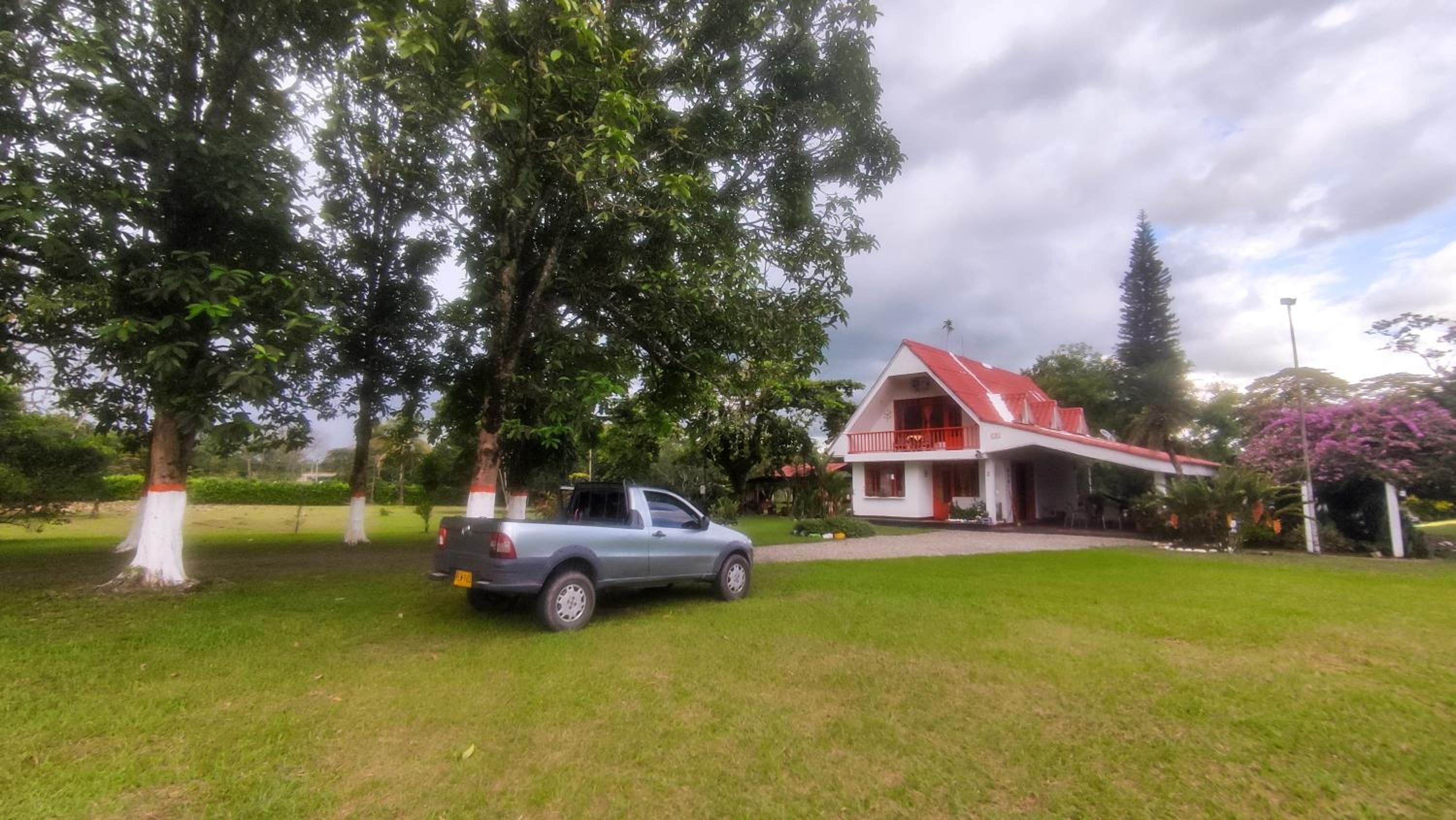 Finca Turistica Rural El Descanso, privada Restrepo, Meta - Colombia