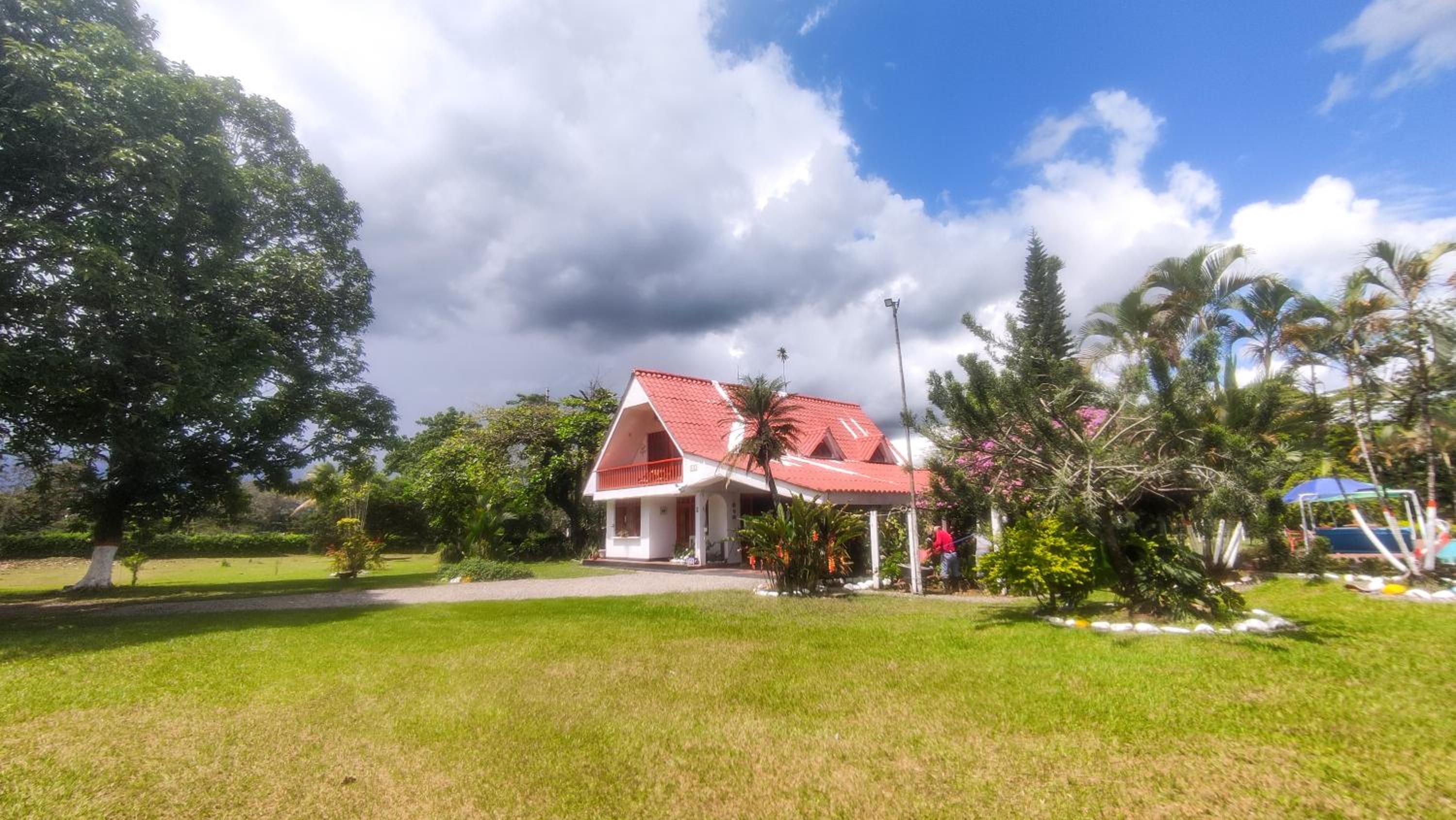 Finca Turistica Rural El Descanso, privada Restrepo, Meta - Colombia
