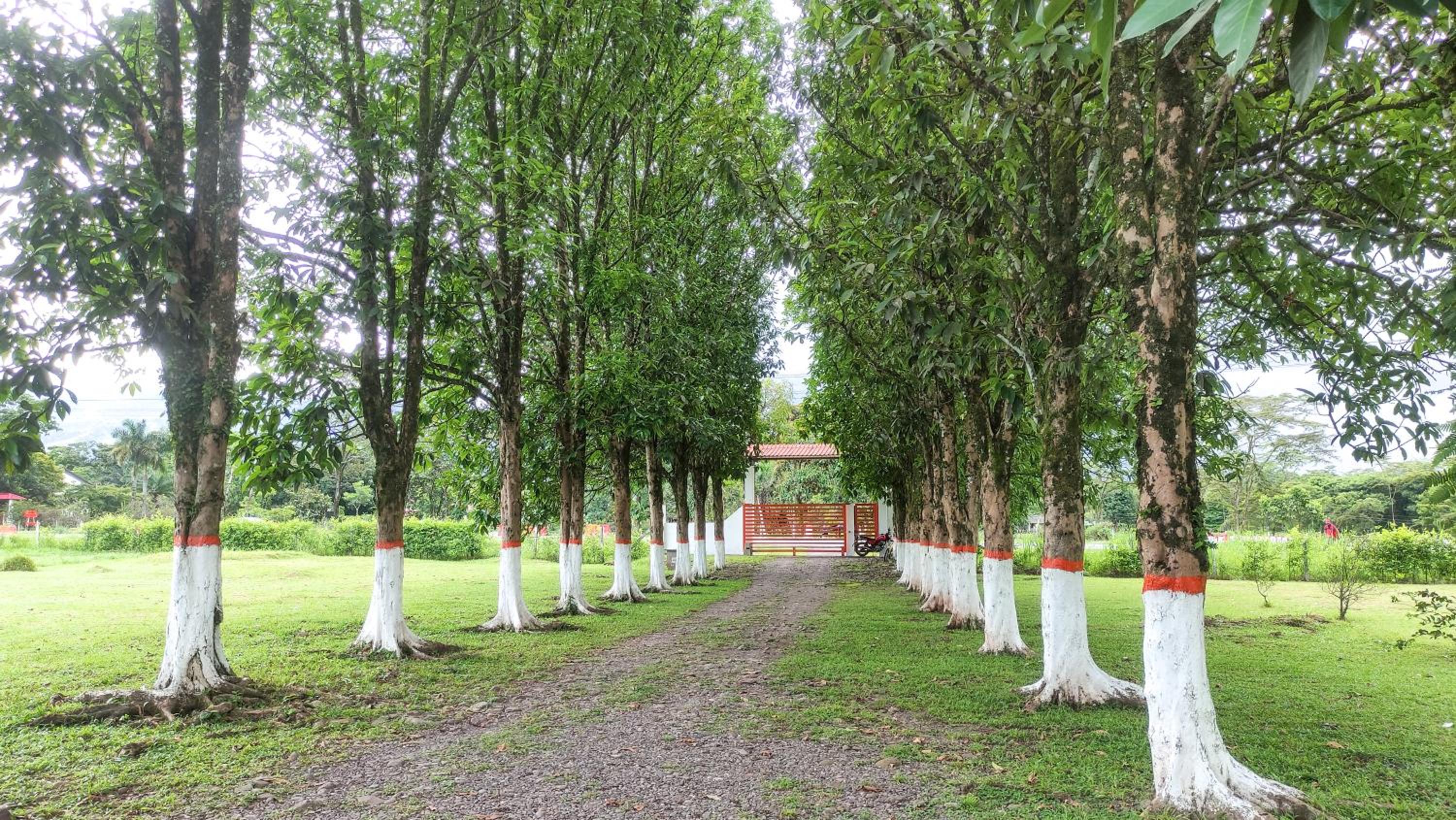 Finca Turistica Rural El Descanso, privada Restrepo, Meta - Colombia