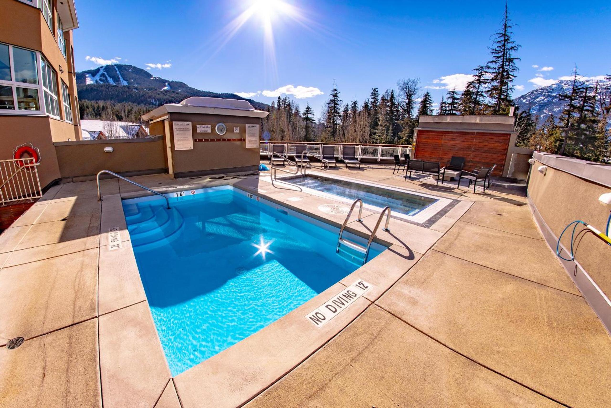 Le Chamois 510 - Ski In/Out, Blackcomb Base, Newly Renovated, Common Area Pool/Hot Tub 